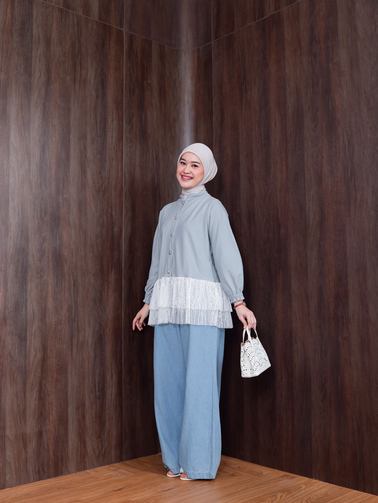 Fiore Lace Shirt - Image 2