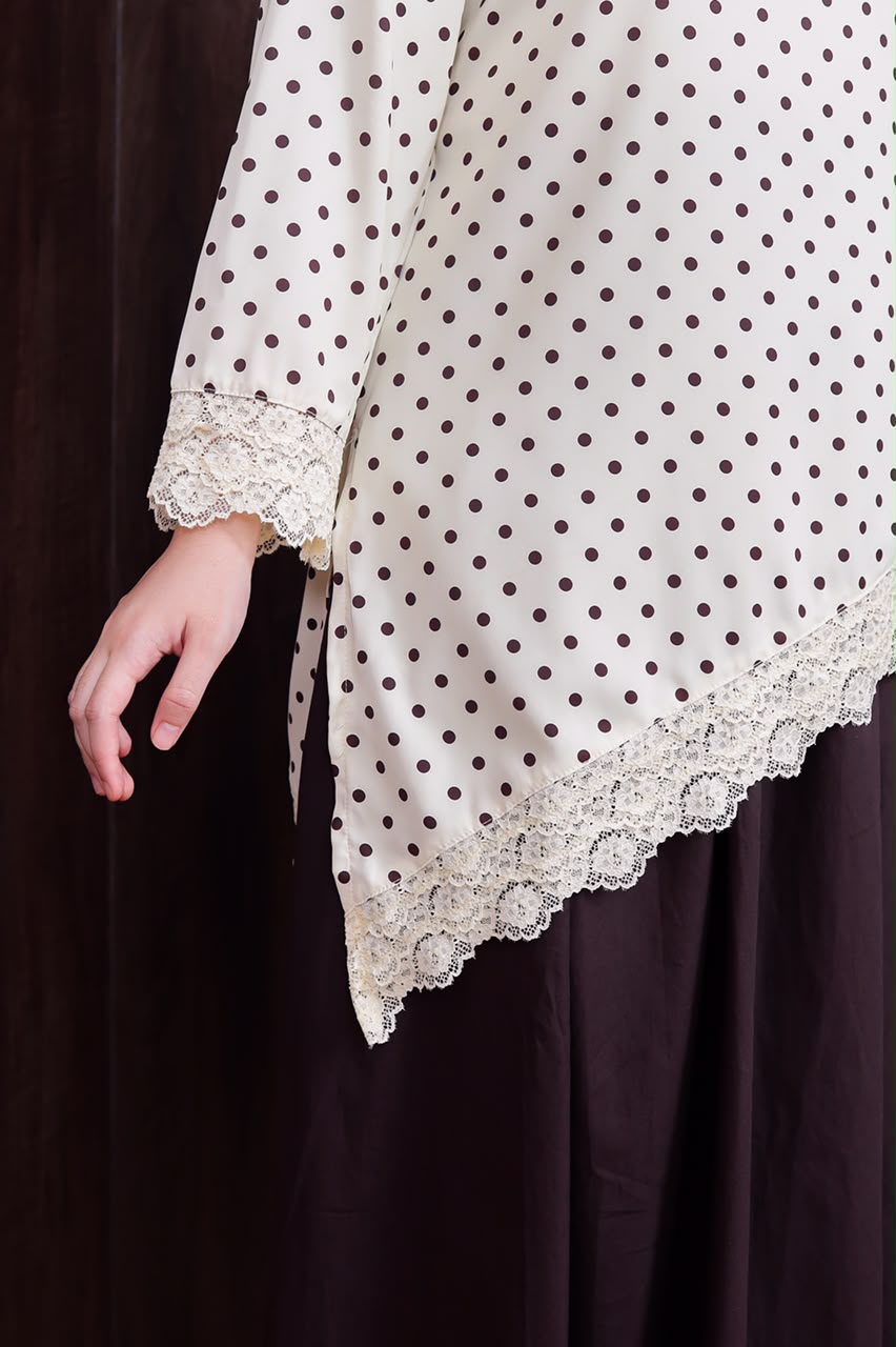 Luna Lace Blouse - Image 5