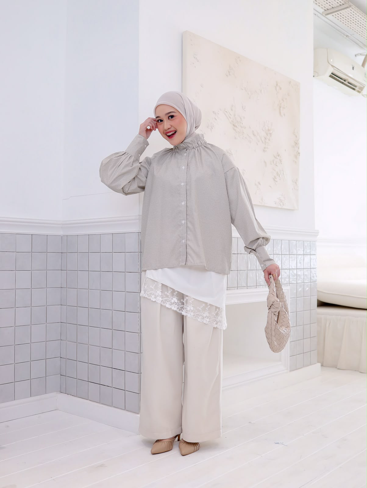 Femmy Shirt - Image 2
